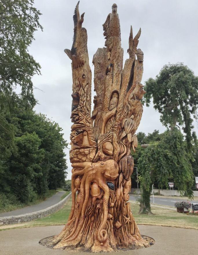 chainsaw carving